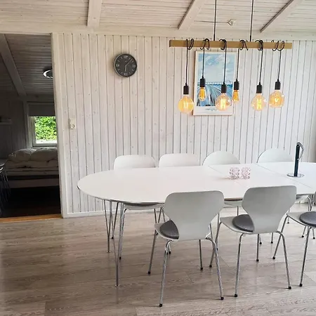 Four-bedroom In 3 Ferienhaus *